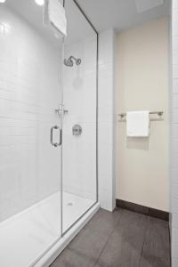 Mountain View Inn & Suites