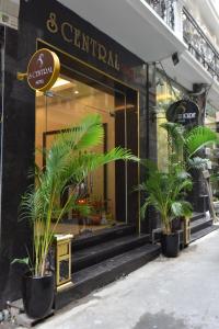 Gallery image of S Central Hotel and Spa in Hanoi