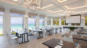 Gallery image of Pelican Grand Beach Resort, a Noble House Resort in Fort Lauderdale