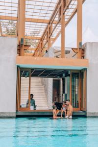 The swimming pool at or close to Angsana Lang Co