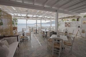 Restaurace v ubytování Kohylia Beach Guest House