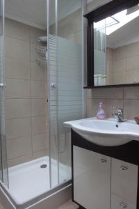 Ein Badezimmer in der Unterkunft Comfort and Views