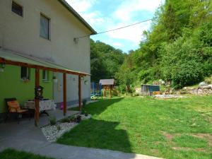 Vonkajšia záhrada v ubytovaní Apartment KOPA L