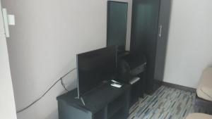 TV a/nebo společenská místnost v ubytování North Star Guest House