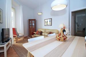 TV a/nebo společenská místnost v ubytování Del Parque Flats - Premium - Maestre