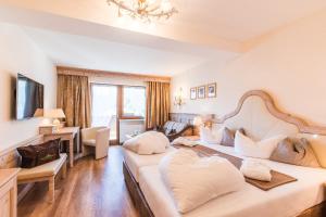 TV a/nebo společenská místnost v ubytování Hotel DreiSonnen