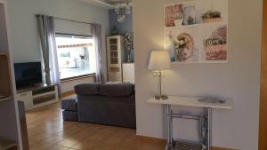 A television and/or entertainment centre at Villa Brisa Golf Salinas