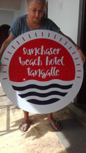 Certifikát, hodnocení, plakát nebo jiný dokument vystavený v ubytování Sunchaser Beach Hotel