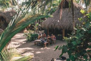 Gallery image of Los Hermanos Beach Hostal in Guachaca