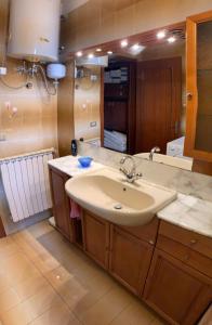 A bathroom at Royal Guest House Venice