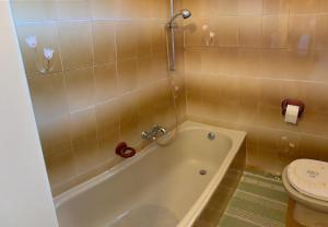 A bathroom at Royal Guest House Venice