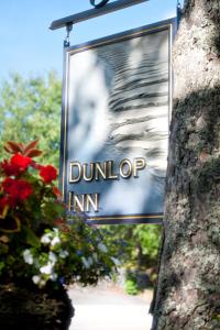Certifikát, hodnocení, plakát nebo jiný dokument vystavený v ubytování Dunlop Inn