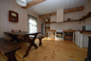 Kuhinja oz. manjša kuhinja v nastanitvi Mandjala Puhketalu - Cottages