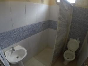 Marujo da Gávea tesisinde bir banyo