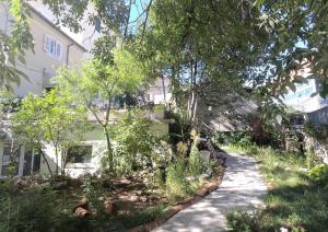 Fotografie z fotogalerie ubytování Apartment DUXiana with garden v destinaci Rijeka