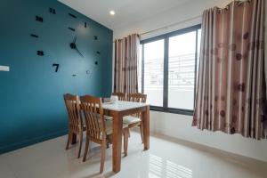 Dining area in the lodge