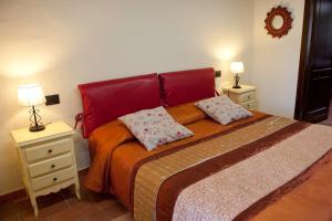 A bed or beds in a room at Thalassa Locanda B&B e appartamento