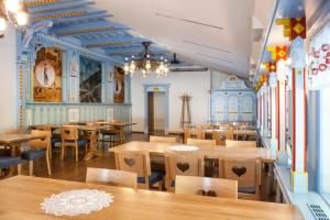 Restaurace v ubytování Hotel Na Dolině + 35 fotografií