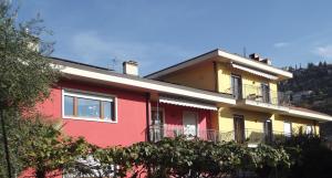 Budova, v ktorej sa apartmán nachádza