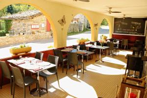 Εστιατόριο ή άλλο μέρος για φαγητό στο Auberge Le Romarin