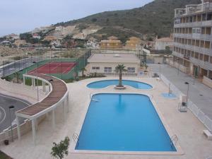 Basen w obiekcie 2 dorm.A/A.Vista mar.WiFi.Gym.Sauna.Terraza.Parking. lub w pobliżu
