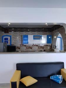 Η κουζίνα ή μικρή κουζίνα στο Moon Valley Apartments