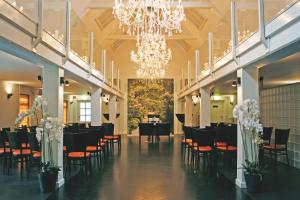 Restavracija oz. druge možnosti za prehrano v nastanitvi Fletcher Hotel-Restaurant de Witte Brug