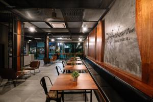 Posezení v ubytování The Arbern Hotel x Bistro - SHA Extra Plus