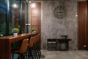 Fotografie z fotogalerie ubytování The Arbern Hotel x Bistro - SHA Extra Plus ve městě Phuket