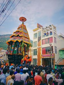 Gallery image of Sri Sarvesha Residency Temple view in Tiruvannāmalai