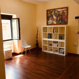 The library in a hosteleket