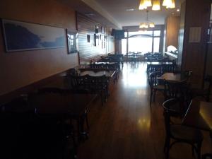 Restauracja lub miejsce do jedzenia w obiekcie Pensión Sol e Mar