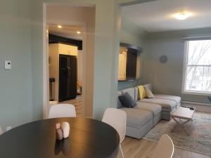 Posezení v ubytování Ottawa Stay Downtown Suites