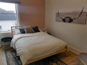 Postel nebo postele na pokoji v ubytování Ottawa Stay Downtown Suites