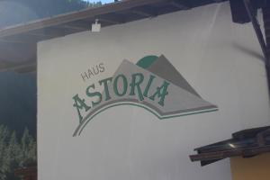 Certyfikat, podpis lub inny dokument wystawiony w obiekcie Haus Astoria