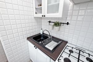 Kuchnia lub aneks kuchenny w obiekcie Noctis Apartment Pańska III
