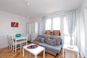 Część wypoczynkowa w obiekcie Noctis Apartment Pańska III
