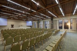 Konferenční prostory v ubytování Anemolia Mountain Resort + 37 fotografií