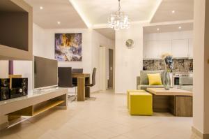 אזור ישיבה ב-Talos Luxury Suites