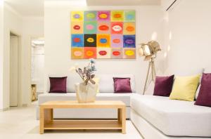 אזור ישיבה ב-Talos Luxury Suites