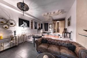 A seating area at QuattroCuori Boutique Hotel & Spa