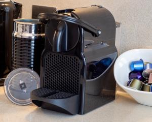 A kitchen or kitchenette at The Harbour Tower A/D 