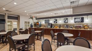 Gallery image of Best Western Gateway Adirondack Inn in Utica