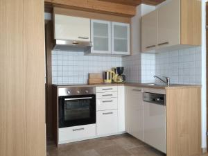 Kuchnia lub aneks kuchenny w obiekcie Appartement Fischer