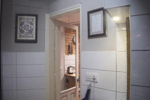 Kúpeľňa v ubytovaní Art apartment on Rynok Square