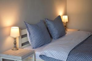 Posteľ alebo postele v izbe v ubytovaní Art apartment on Rynok Square
