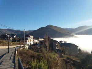 Příroda nedaleko venkovského domu