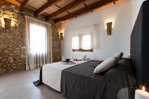 Postel nebo postele na pokoji v ubytování Country House Sa Serra + 31 fotografií