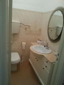 Koupelna v ubytování Akicity Sintra Easy