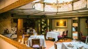 Restoran ili drugo mesto za obedovanje u objektu Antonius Hotel